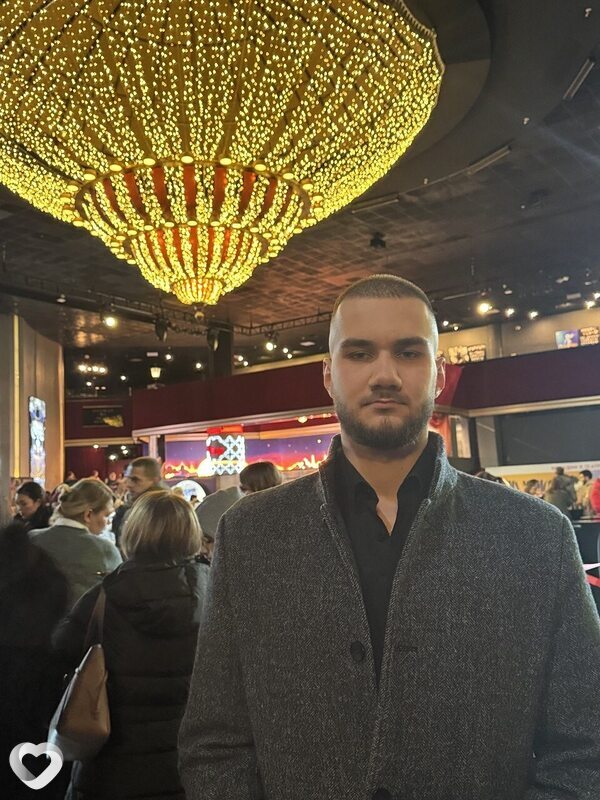Юрий, 23, Москве — анкета №4156892
