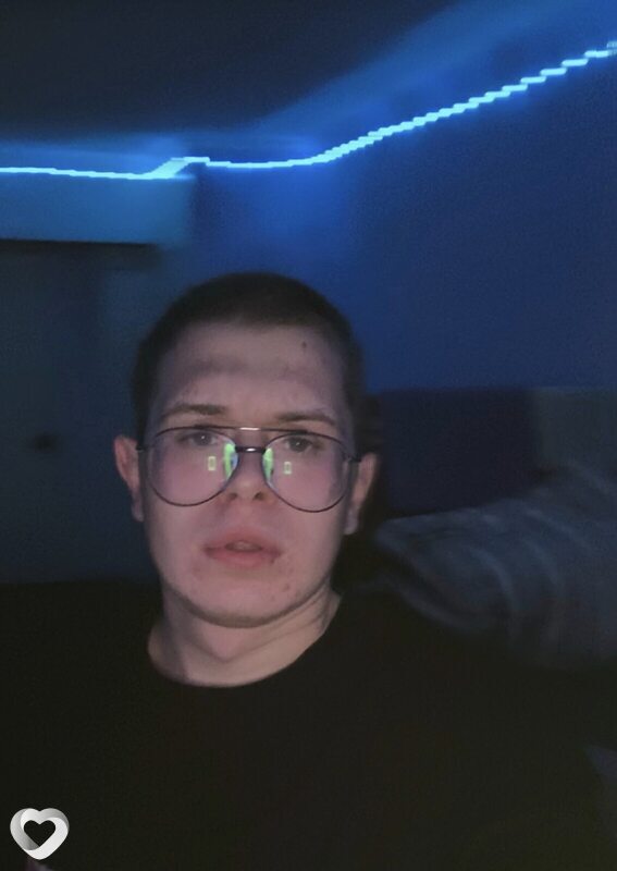 Артём, 20, Челябинске — анкета №4156695