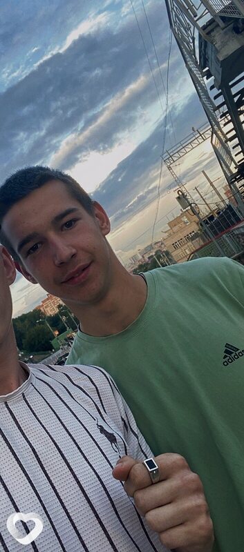Андрей, 21, Березниках — анкета №4157041