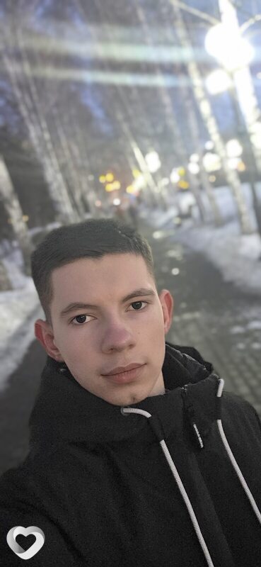 Юрий, 19, Томске — анкета №4158252
