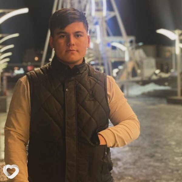 Эдик, 20, Ульяновске — анкета №4158540