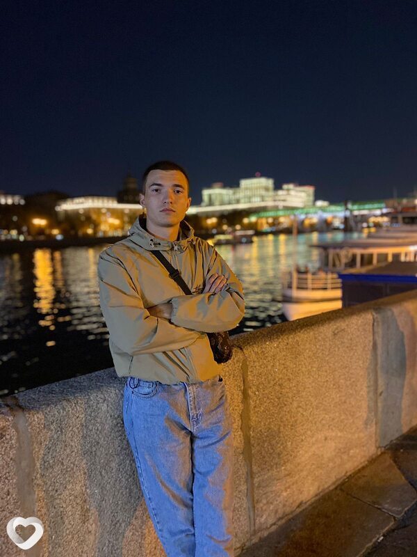 Илья, 22, Москве — анкета №4158738