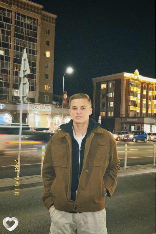 Andrew, 19, Астане — анкета №4159842