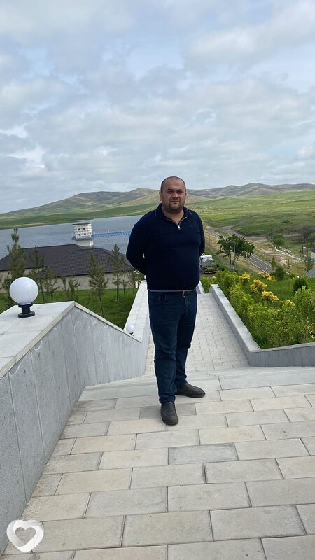 Asad, Баку
