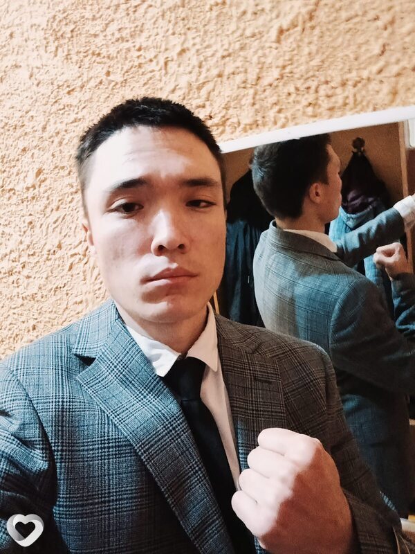 Артем, 21, Чебоксарах — анкета №4161590
