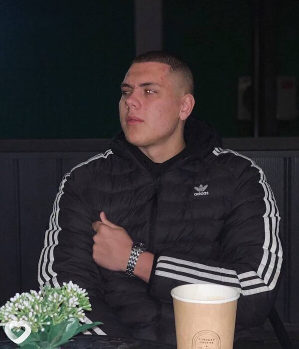 Коля, 19, Днепр — анкета №4162363