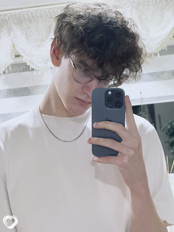 Евгений, 21, Киеве — анкета №4162323