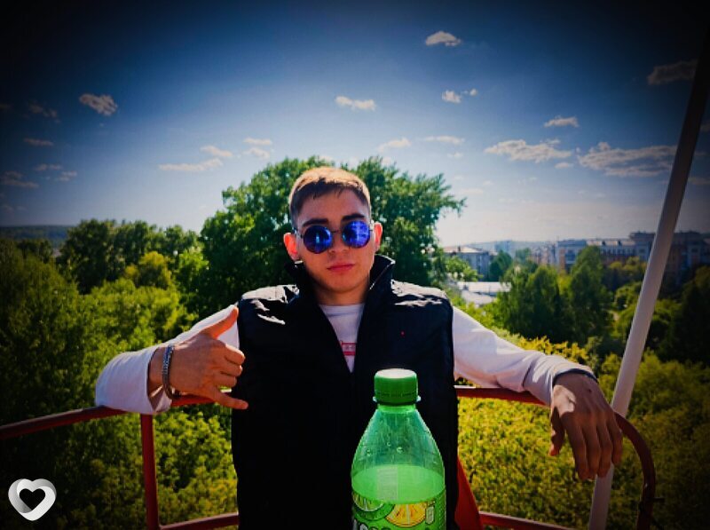 Александр, 21, Новокузнецке — анкета №4163069