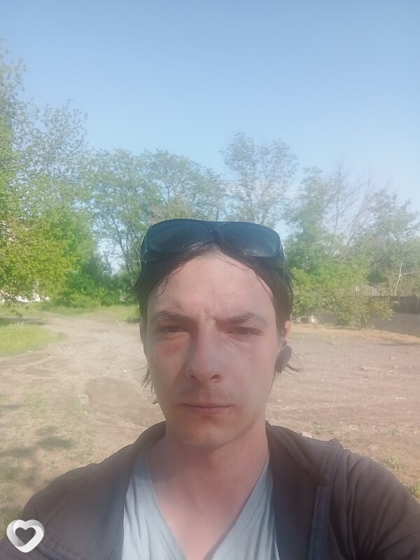 Витя, 25, Енакиеве — анкета №4163081