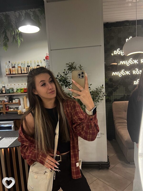 Анна, 22, Барнауле — анкета №4162842
