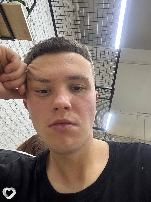 Максим, 22, Жлобине — анкета №4164545