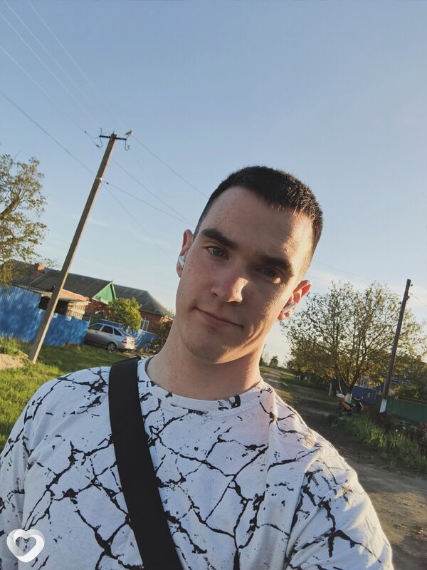 Павел, 24, Ейске — анкета №4164470