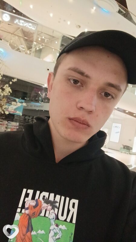 Костя, 21, Харькове — анкета №4164882