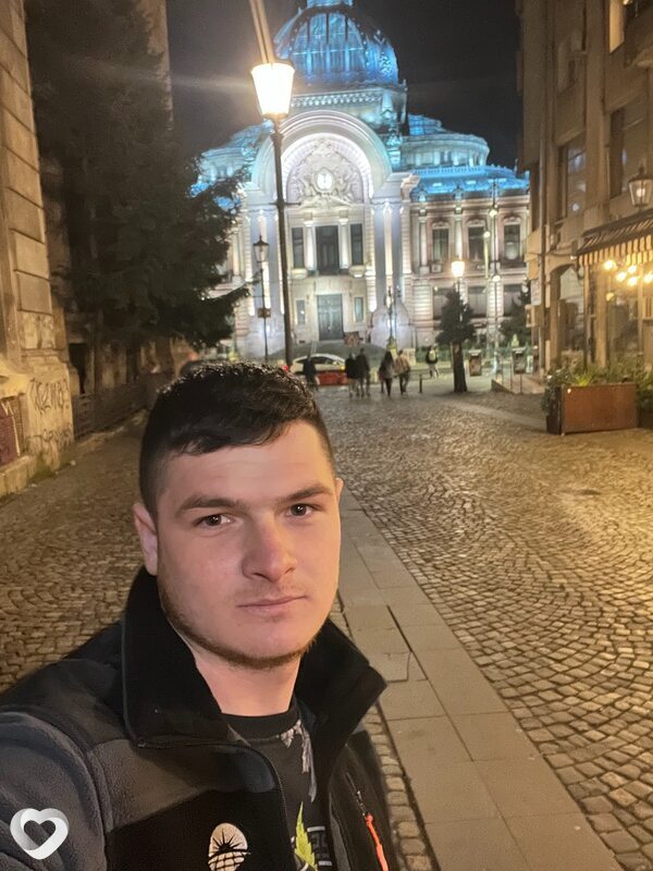 Costi, Фалешты