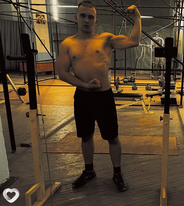 Виталик, 20, Санкт-Петербурге — анкета №4165927