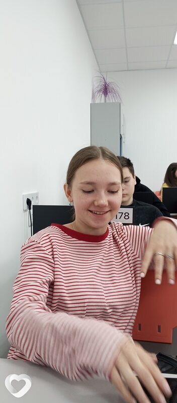 Настя, 18, Тюмени — анкета №4166089