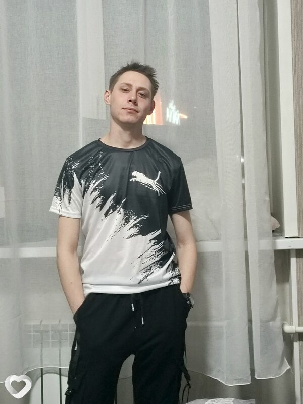 Иван, 19, Бийске — анкета №4166487