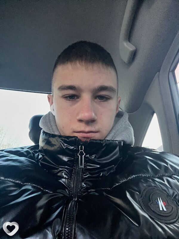 Валерий, 18, Уссурийске — анкета №4167221