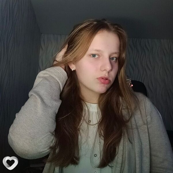 Аня, 19, Великих Луках — анкета №4167785
