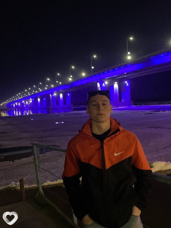 Арсений, 20, Новосибирске — анкета №4168370