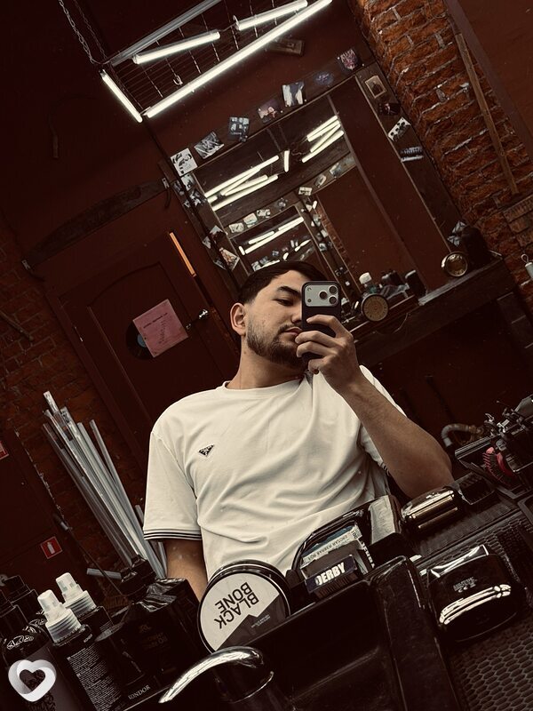 Алик, 23, Москве — анкета №4168788