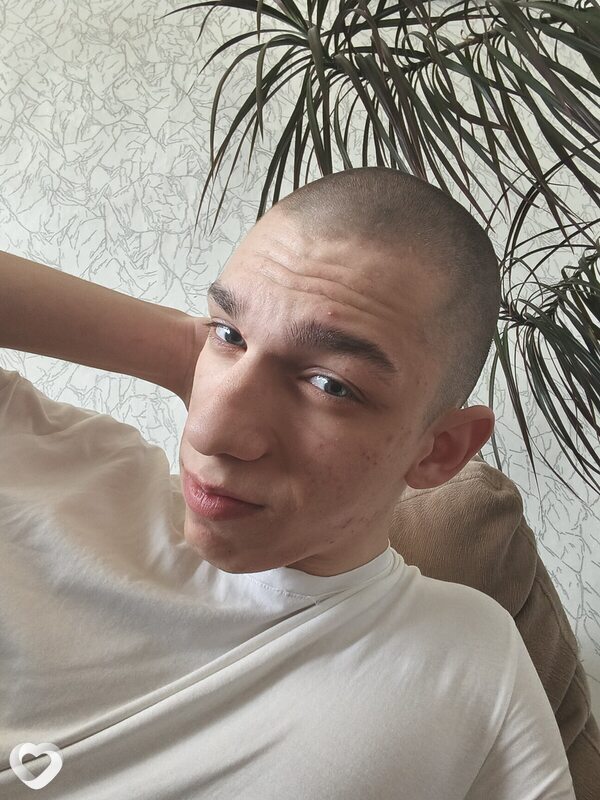 Александр, 18, Минске — анкета №4168894