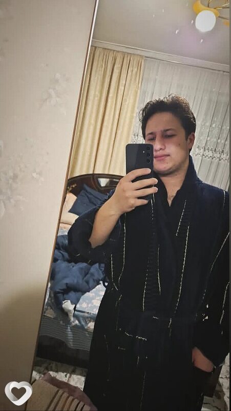 Рустам, 23, Екатеринбурге — анкета №4169094
