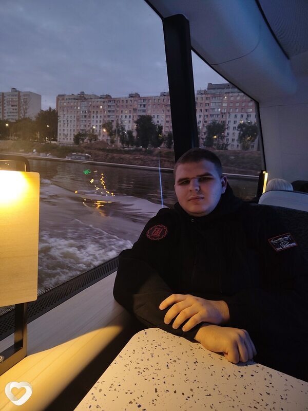 Антон, 19, Смоленске — анкета №4169225