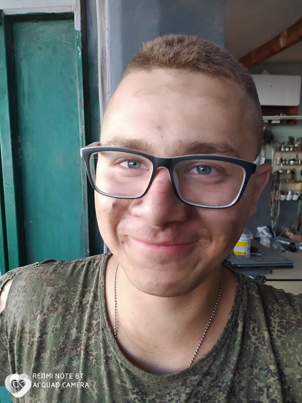 Сеня, 23, Луганске — анкета №4170487