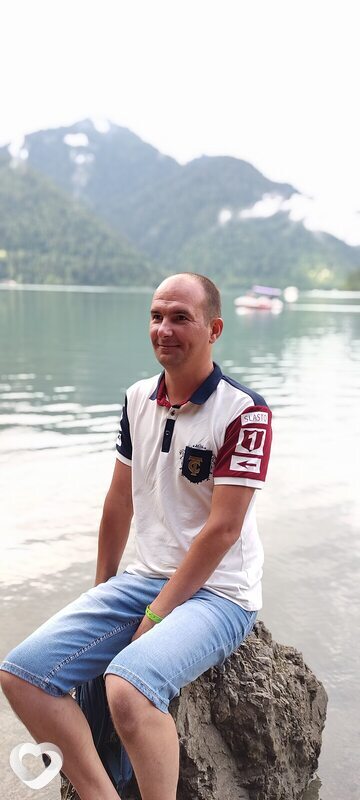 Евгений, Крапивинский