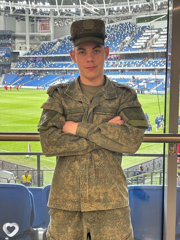 Виктор, 21, Москве — анкета №4170139