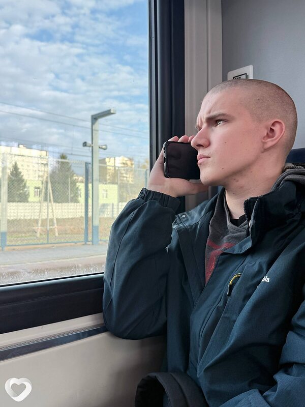 Максим, 18, Москве — анкета №4170534