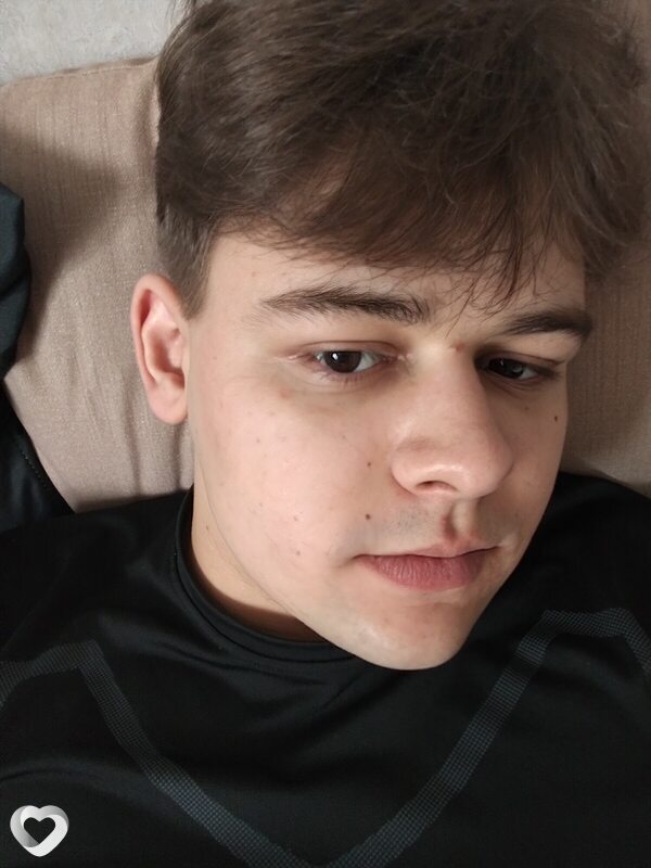 Кирилл, 20, Прокопьевске — анкета №4171330