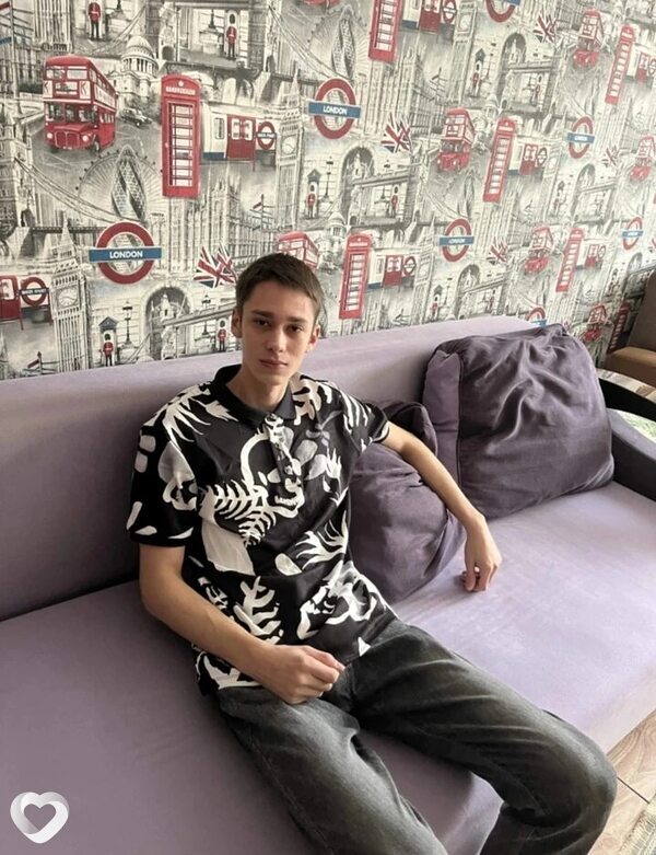 Максим, 22, Тихорецке — анкета №4171556