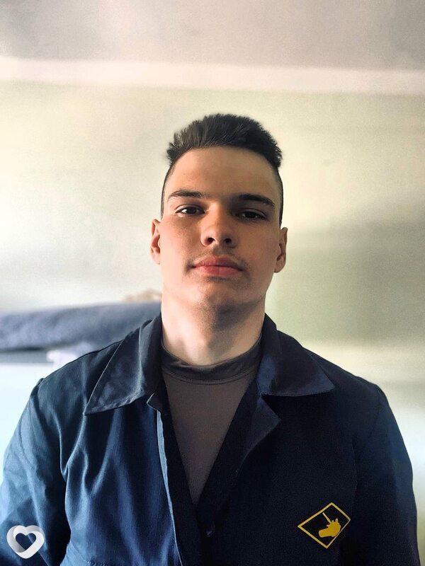 Виктор, 21, Казани — анкета №4171760