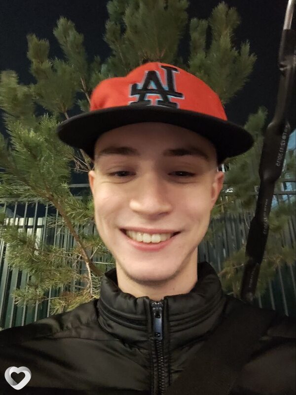 Павел, 19, Новосибирске — анкета №4172253