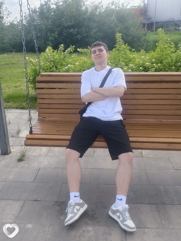 Денис, 18, Санкт-Петербурге — анкета №4172366