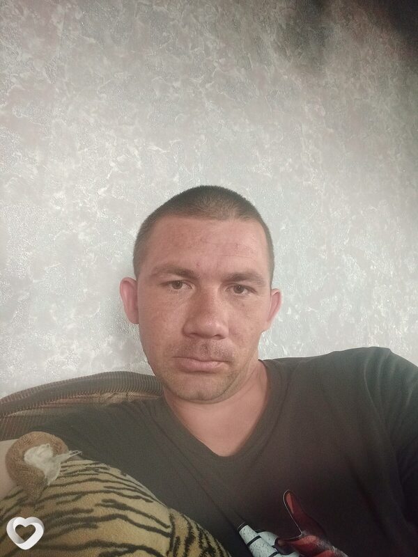 Олег, 31, Юрге — анкета №4172600