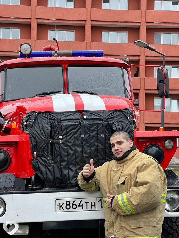 Артём, 20, Майкопе — анкета №4173726