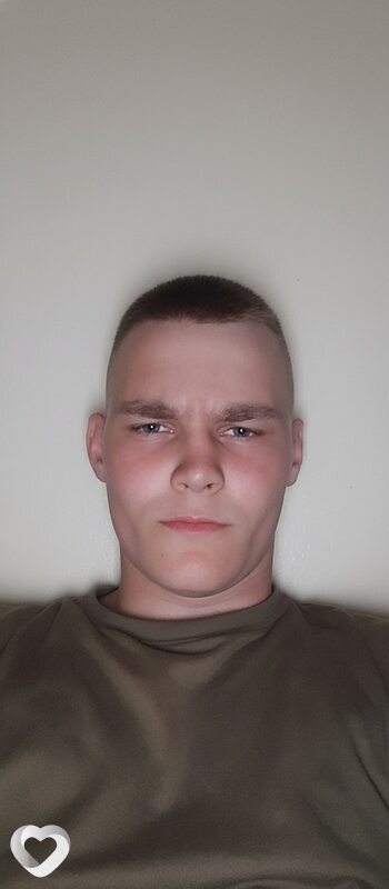 Дима, 19, Новосибирске — анкета №4174153