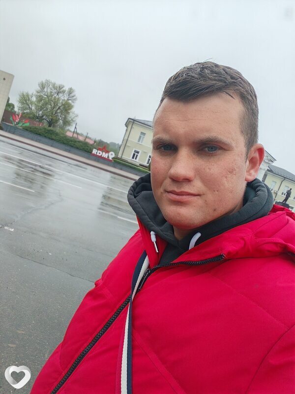 Максим, 25, Смолевичах — анкета №4174446