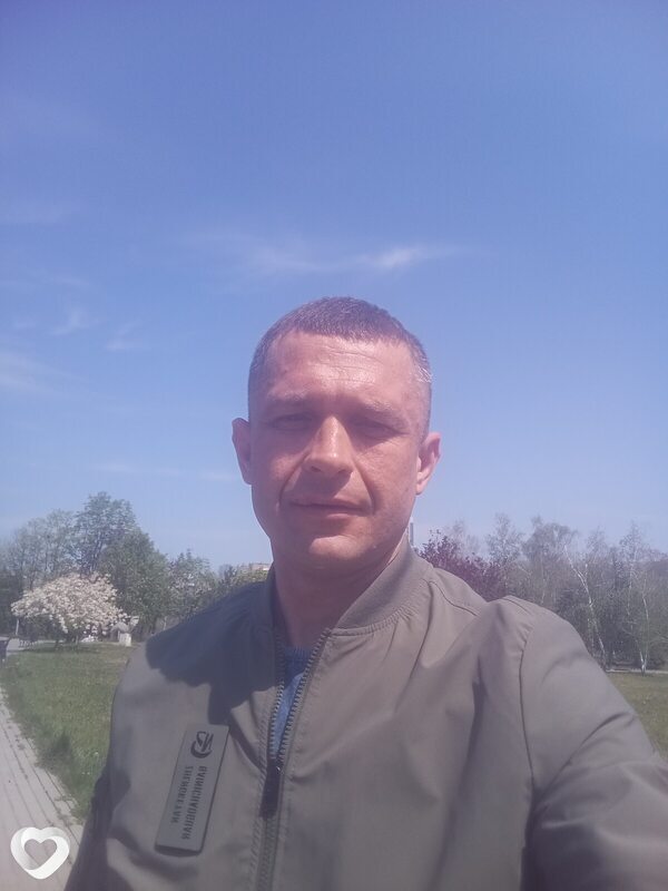Максим, 39, Шахтерске — анкета №4175404