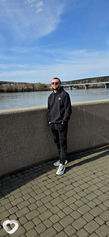 Владимир, 27, Кингисеппе — анкета №4175761