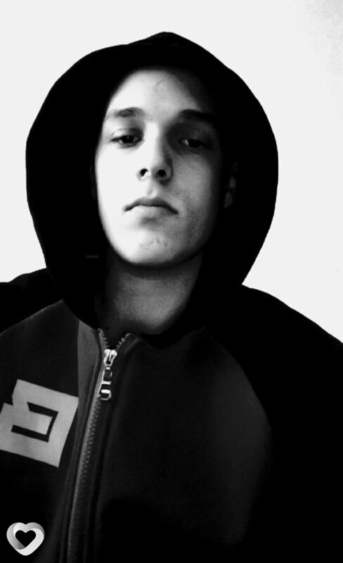Даниил, 21, Архангельске — анкета №4176614