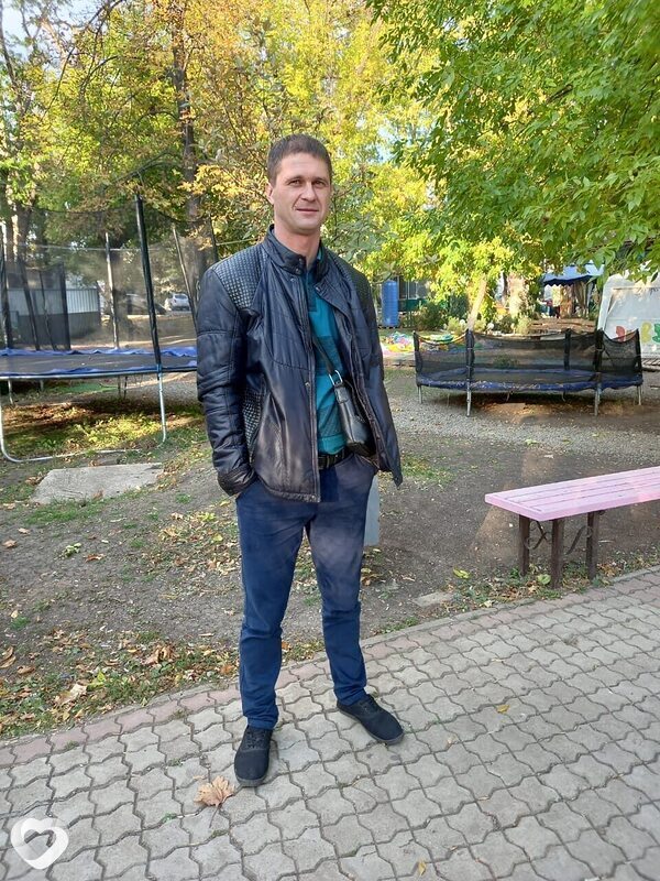 Дмитрий, 39, Торезе — анкета №4177811