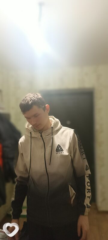Анатолий, 22, Верхней Пышме — анкета №4178075