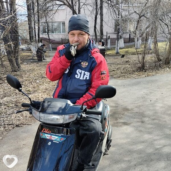 Максим, 27, Белове — анкета №4180177