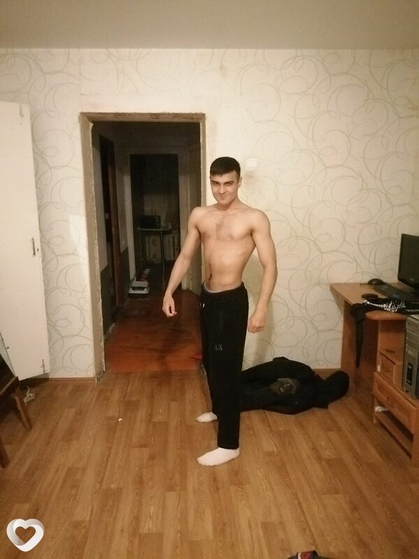 Александр, 19, Волжском — анкета №4180436