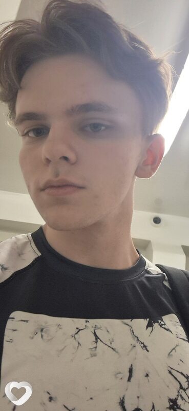 Александр, 19, Оренбурге — анкета №4180772