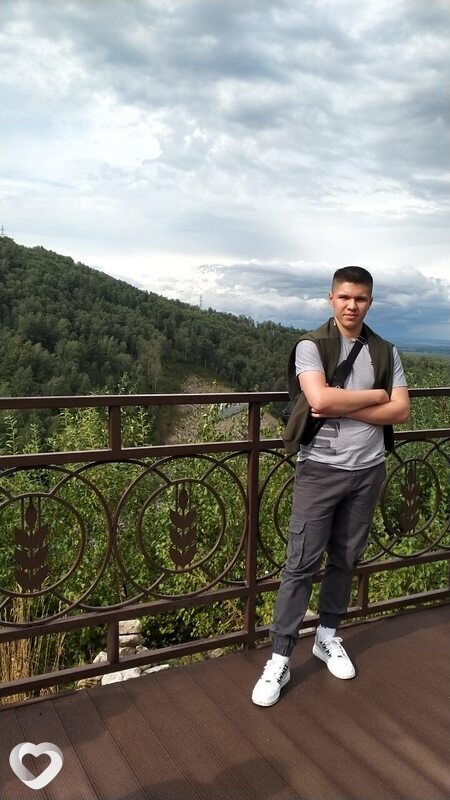 Никита, 19, Барнауле — анкета №4181385